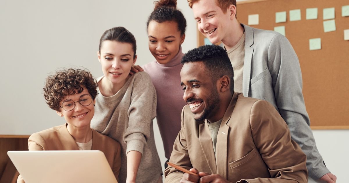 The Small Business Website Checklist: 20 Things You Need Before You Launch